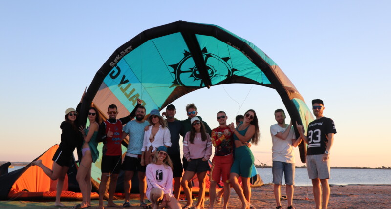Kitesurfing group